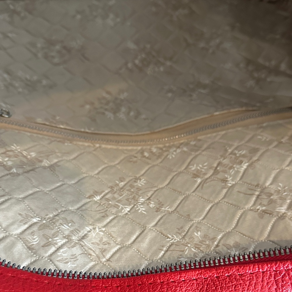 🍒✈️Vintage American Tourister "Tiara" Cherry Red Carry on Bag - Picture 8 of 12